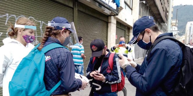 Migración Colombia realiza jornada con migrantes venezolanos en la localidad de Santa Fe 