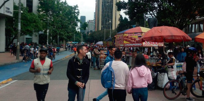 Los vendedores informales continuarán en aislamiento preventivo hasta nueva orden del Gobierno Nacional y Distrital, con el objetivo de mantener a salvo a las familias bogotanas del contagio por el COVID19.